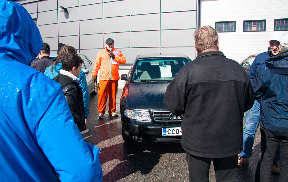 Autohuutokauppaa Autohuutokauppaa